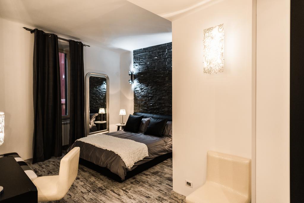 Trevi & Pantheon Luxury Rooms Roma Quarto foto